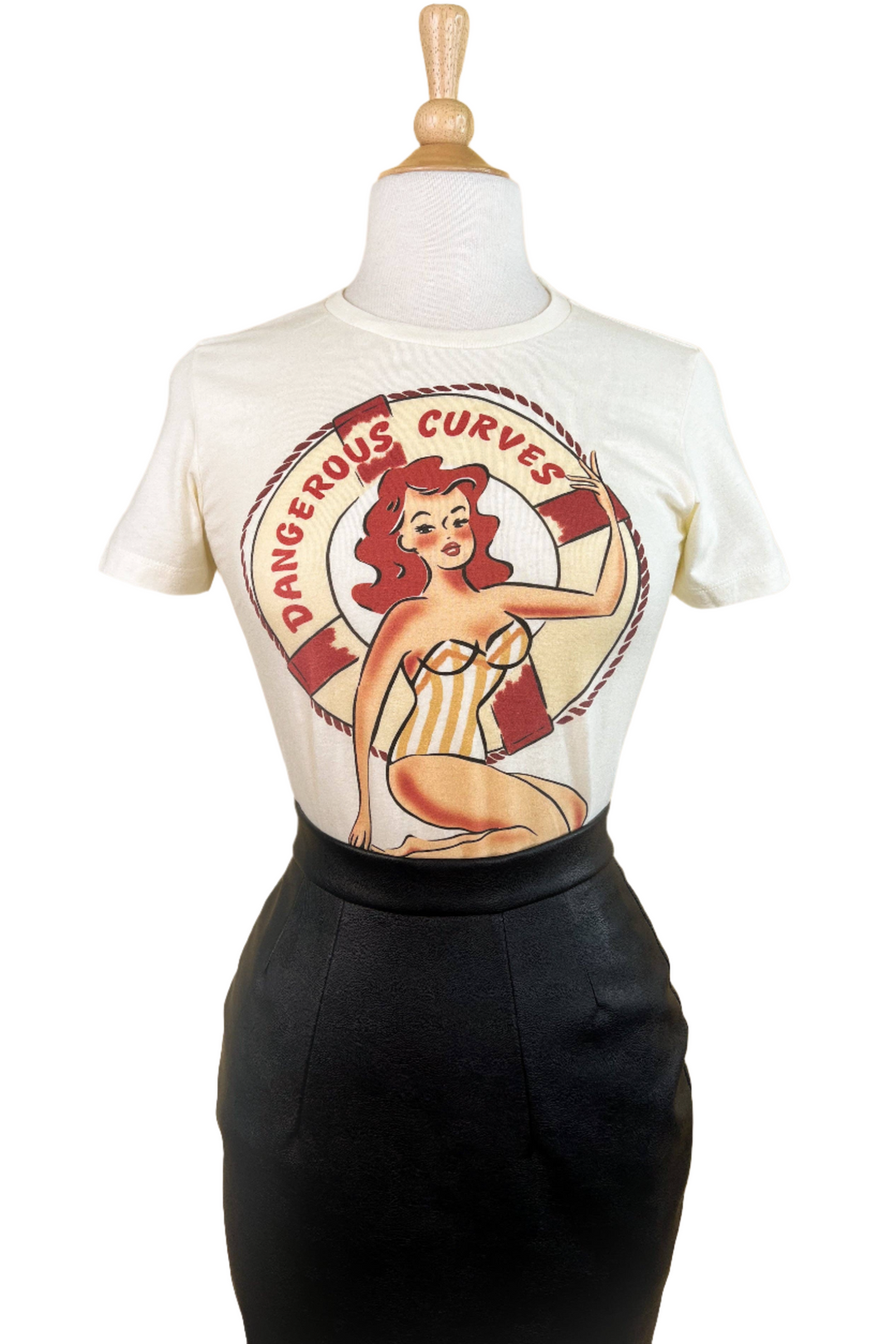 Dangerous curves Fitted Tee in Ivory