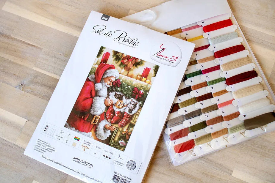 Santa Claus B602L Counted Cross-Stitch Kit