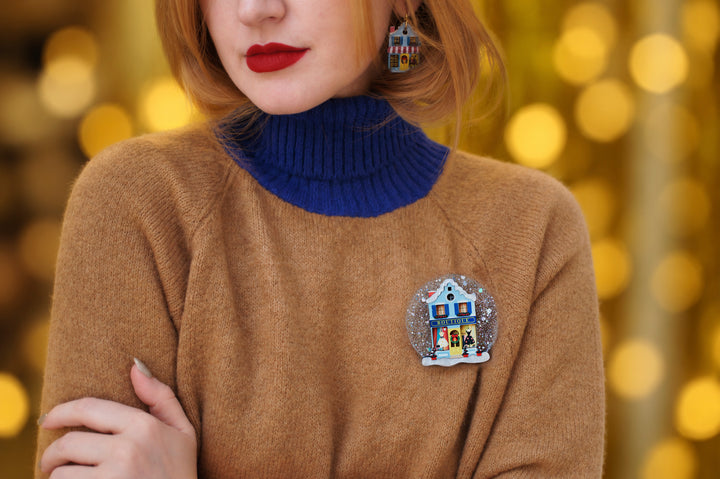 Christmas boutique brooch detail, LaliBlue Christmas jewelry, boutique, dress
