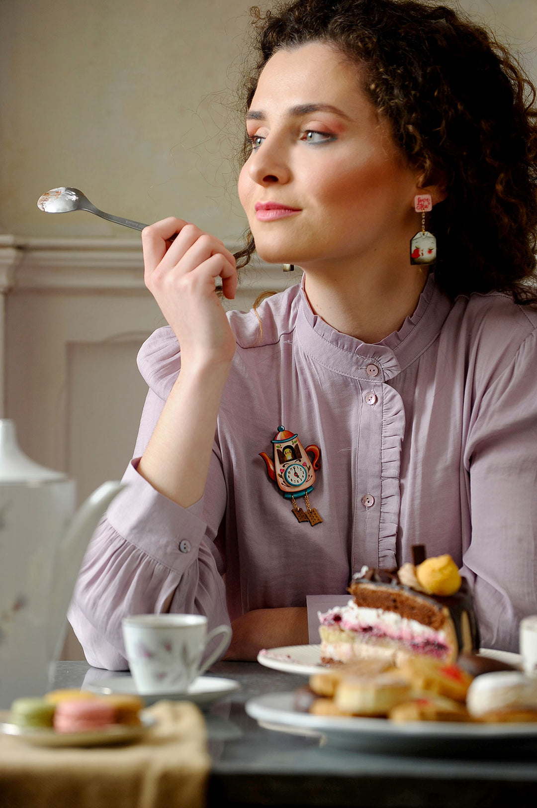 Teapot Clock Brooch by Laliblue