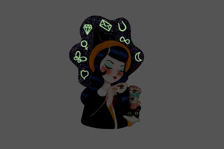 Witch Reading Tasseomancy Brooch by Laliblue