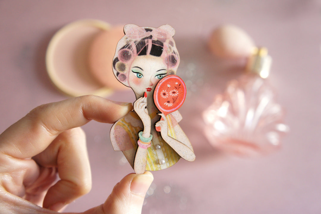 Vanity Lady Brooch by Laliblue