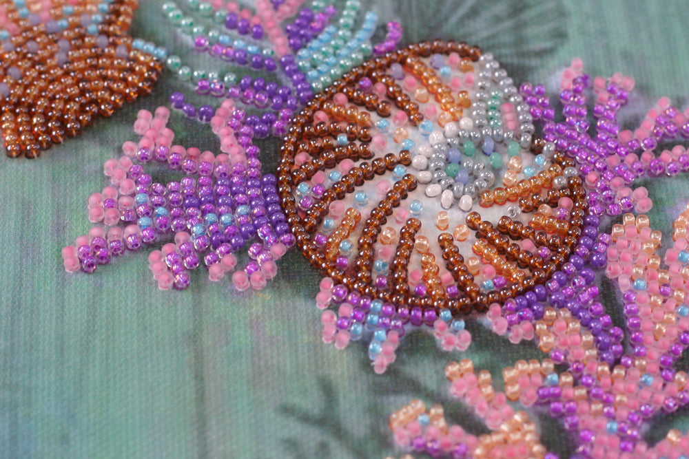Bead Embroidery Kit - Wreath of shells