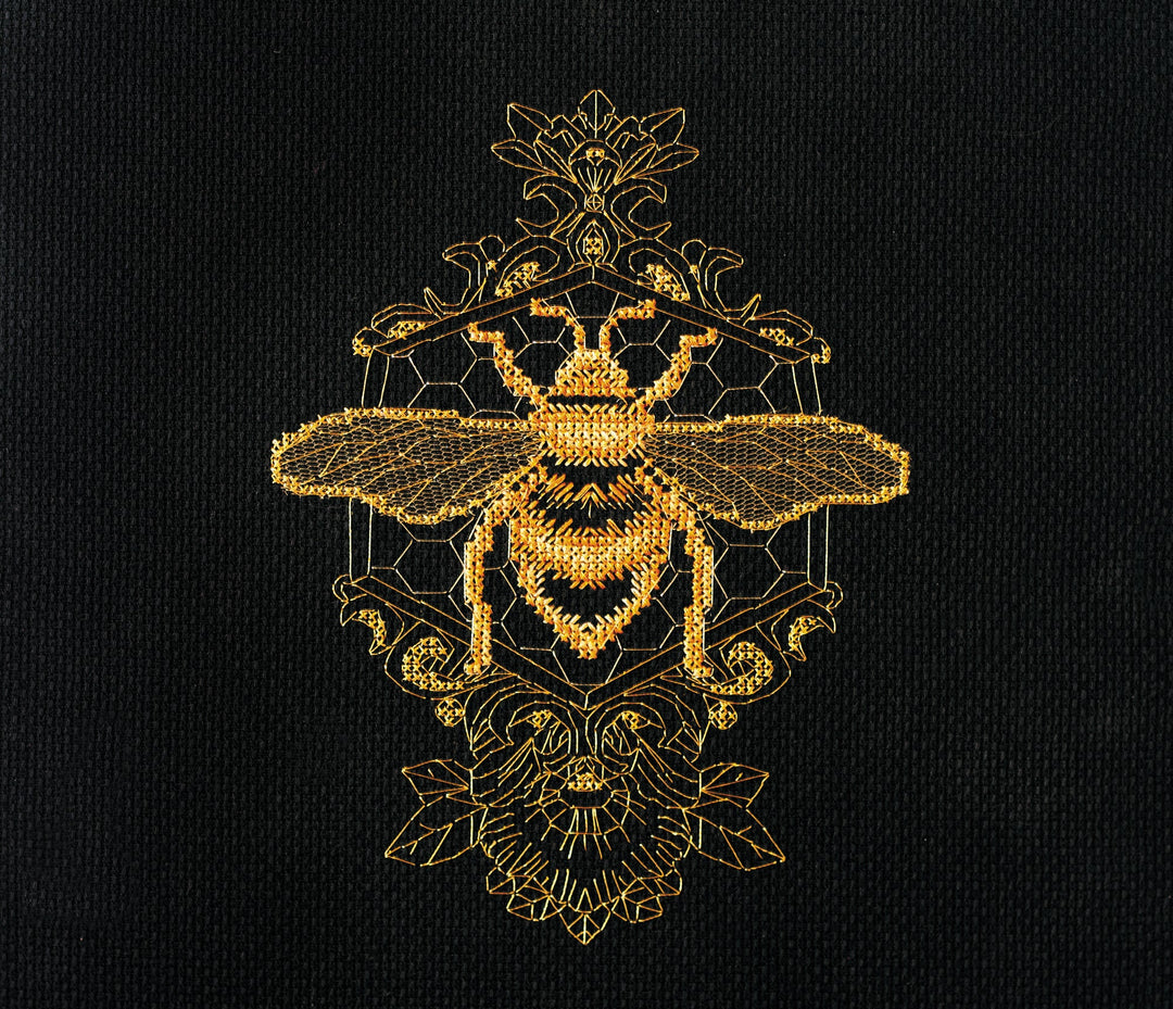 Counted Cross stitch kit - Golden bee