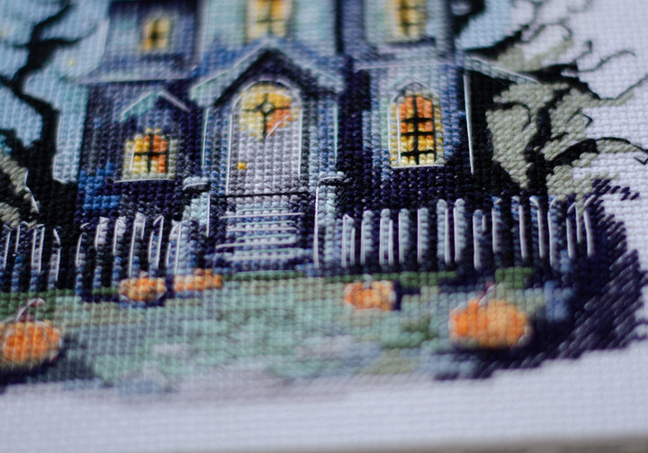Cross-stitch kit - Haunted House AH-277