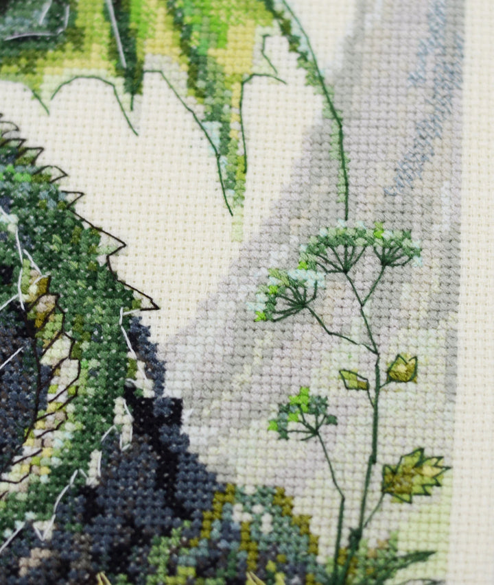 Cross-stitch kit - Lord of the mountain AH-279