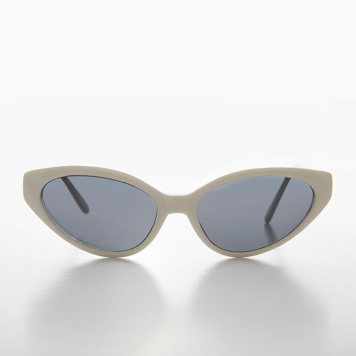 Shallow Lens Extreme Cat Eye Sunglass - Alexa