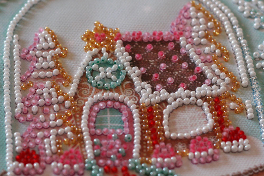 Mini Bead embroidery kit - Cheerful house