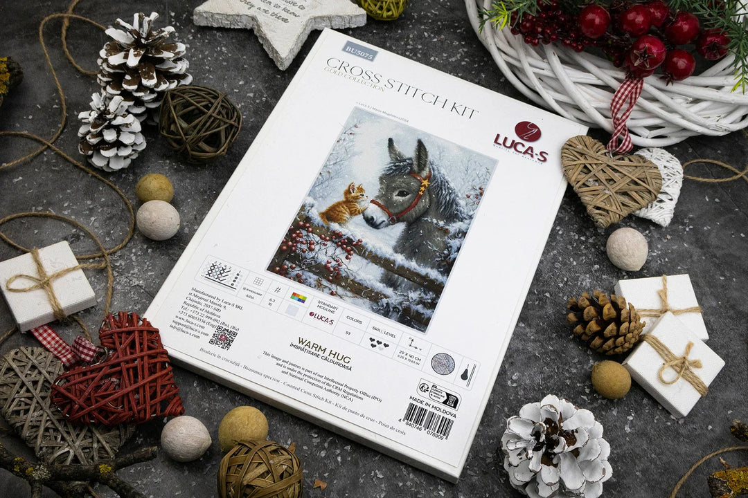 Warm Hug BU5075L Counted Cross-Stitch Kit