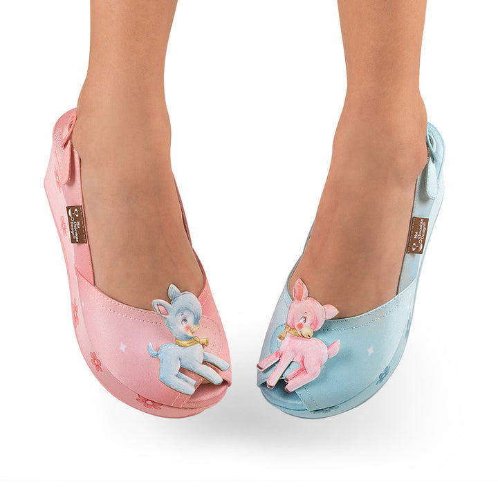 Chocolaticas® Deer Women's Sandal