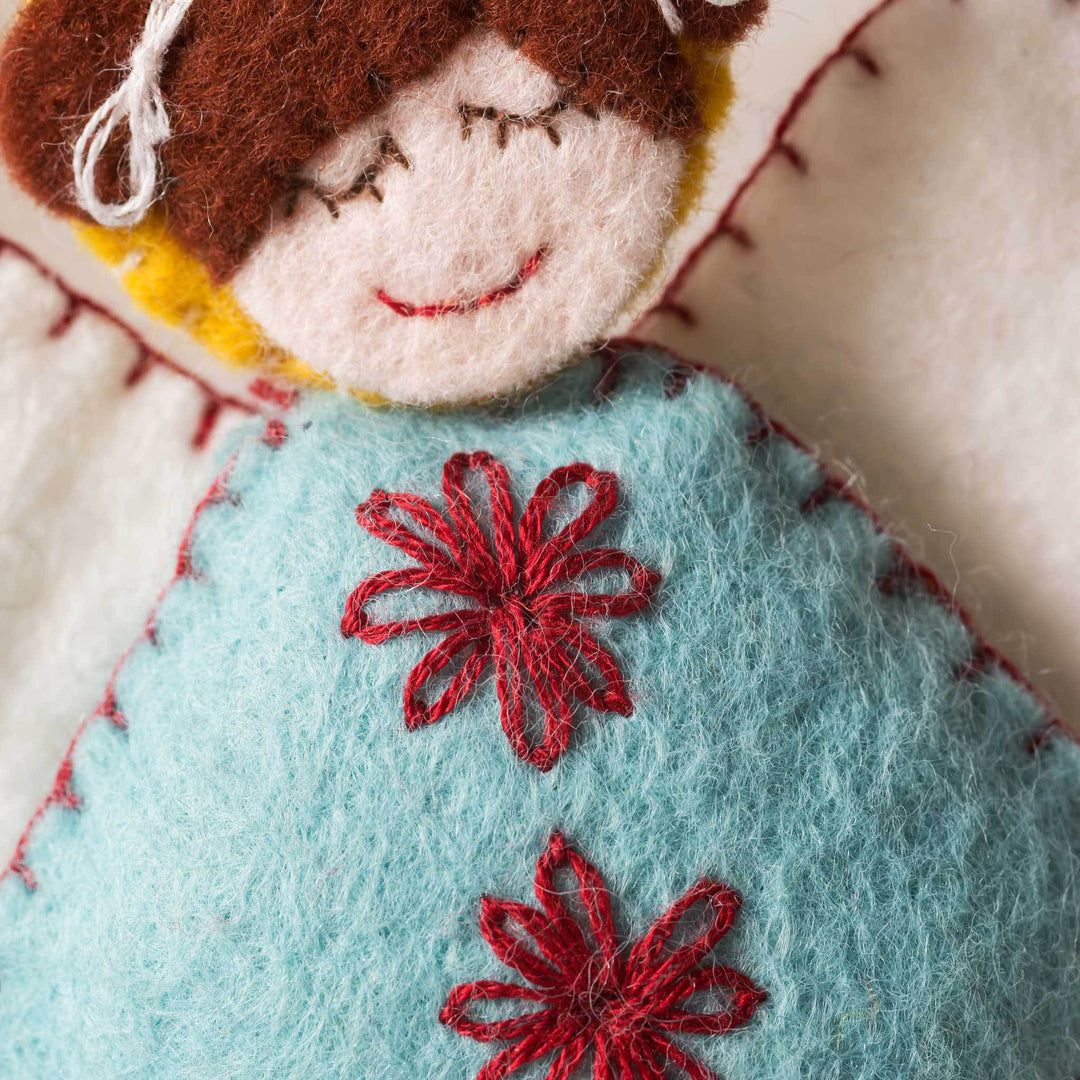 Scandinavian Angels Felt Craft Kit by Corinne Lapierre ANGEL3F