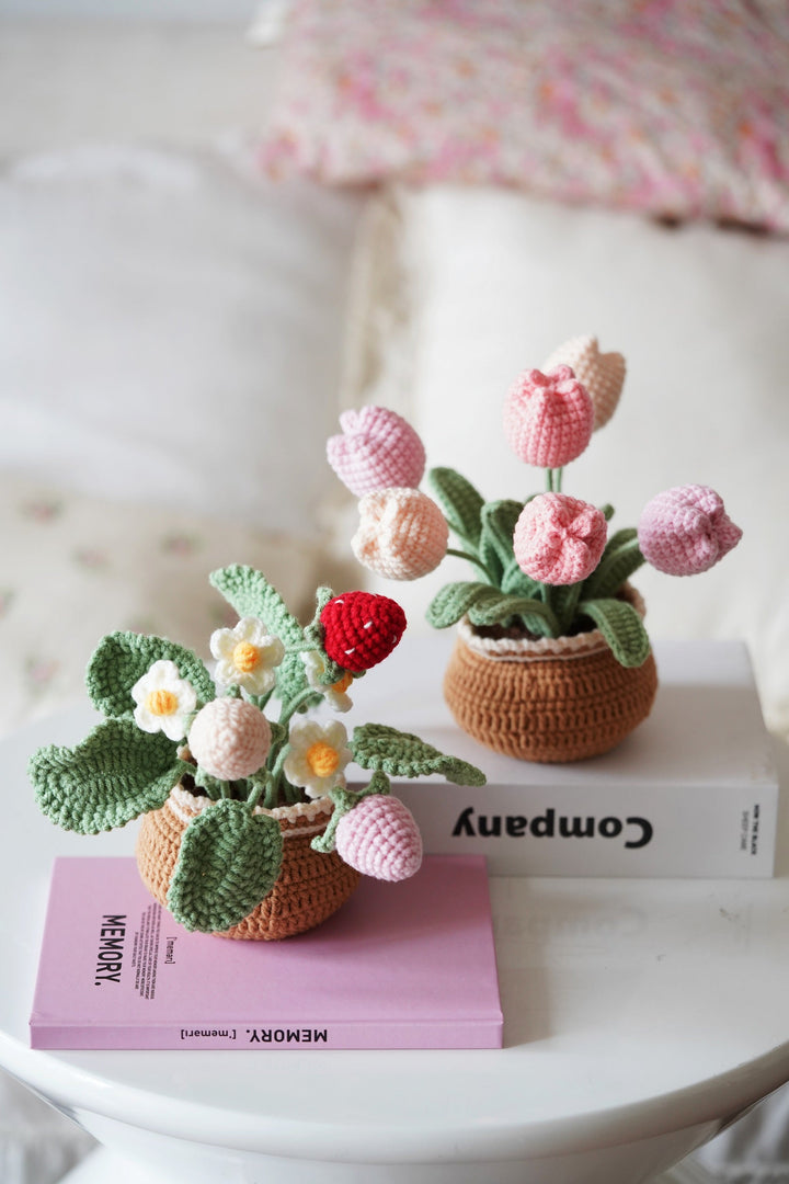 Sunflowers. Potted Flower Amigurumi DIY Crochet Kit Wizardi F07N8-M28