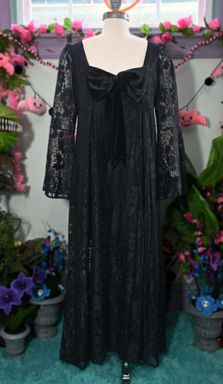 Priscilla 60's Bell Sleeve Lace Maxi Dress in Black