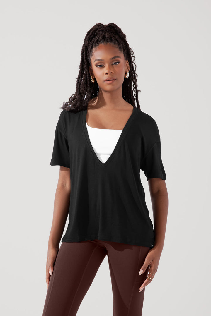 Daring Deep V Tee - Black