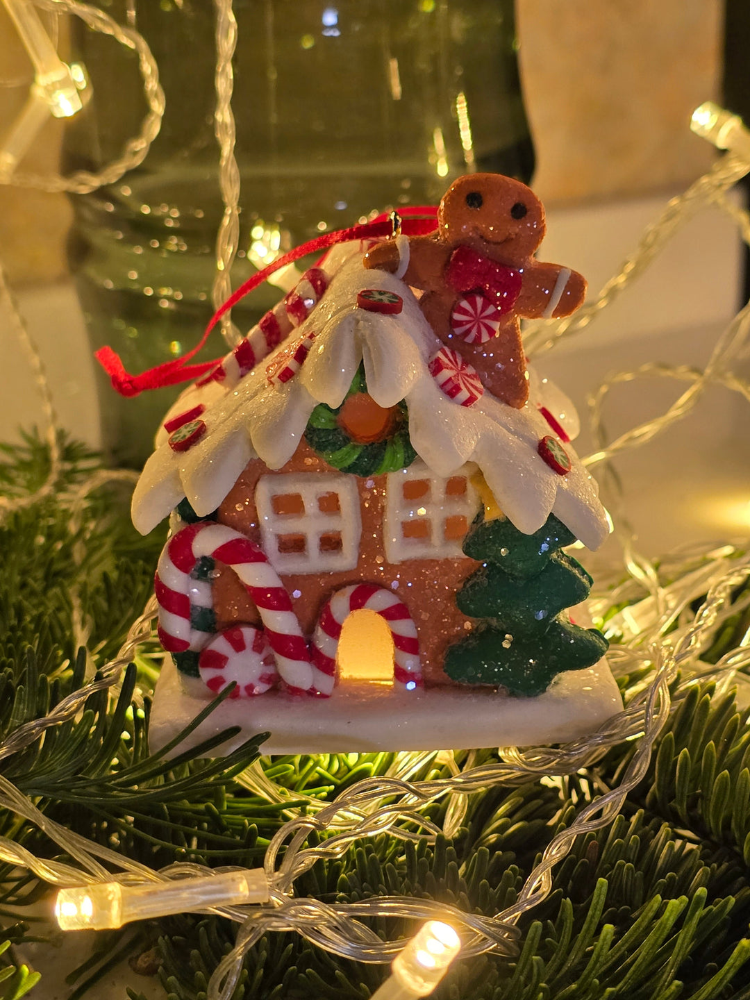 Christmas Ornament - Gingerbread Snow House with Gingerbread Man. Wizardi Festive Decoration F07-N2-18-EE403B