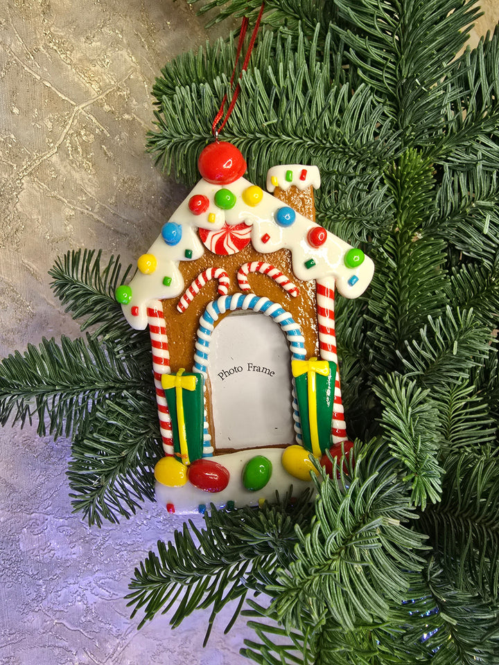 Christmas Ornament - Glossy Gingerbread Gingerbread House Frame. Wizardi Festive Decoration F07-N2-8-SEE200B