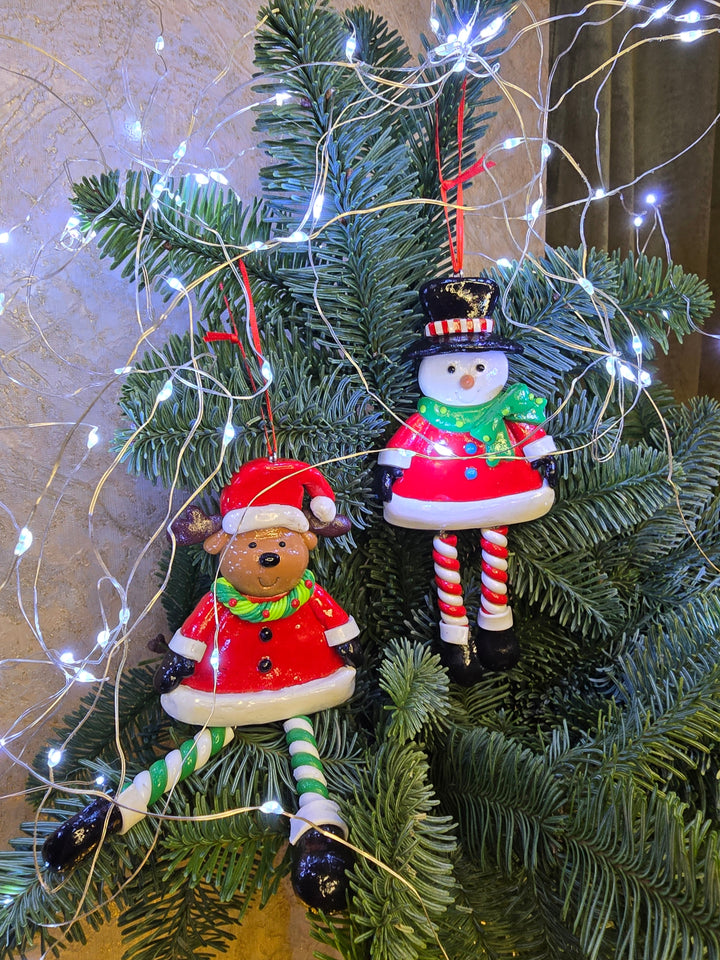 Christmas Ornament - Glossy Gingerbread Snowman with Dangling Legs. Wizardi Festive Decoration F07-N2-9-SAA202B