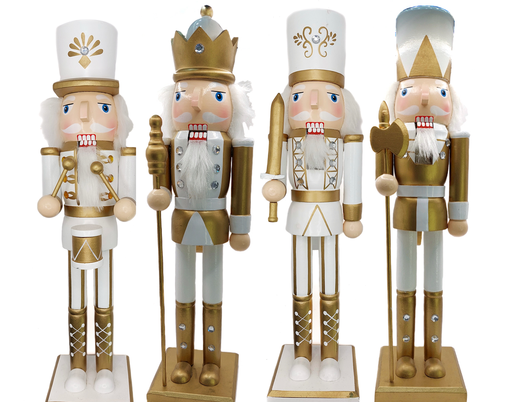 Christmas Nutcracker the Staffbearer. Wizardi Classic Wooden Festive Decoration F07M14-45-N01315B