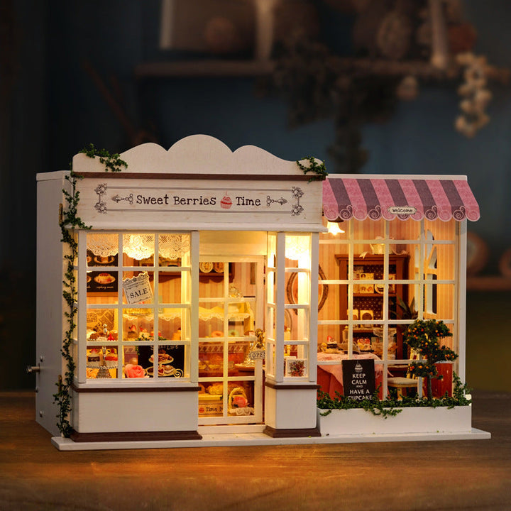 Sweet Berry Time Dollhouse Kit - Miniature Wizardi Roombox Kit F07M51-61-A-041-A