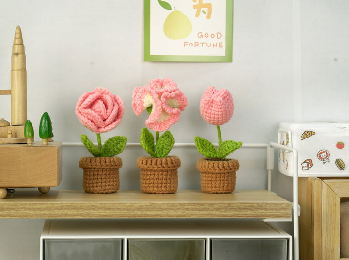 Pink and White Flowers. Potted Flower Amigurumi DIY Crochet Kit Wizardi F07N8-M23