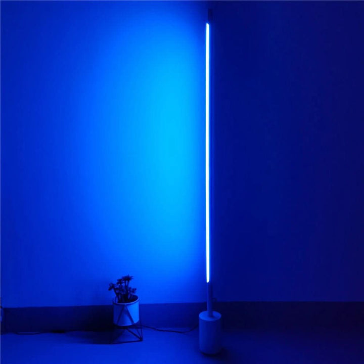 Meridian Corner Lamp