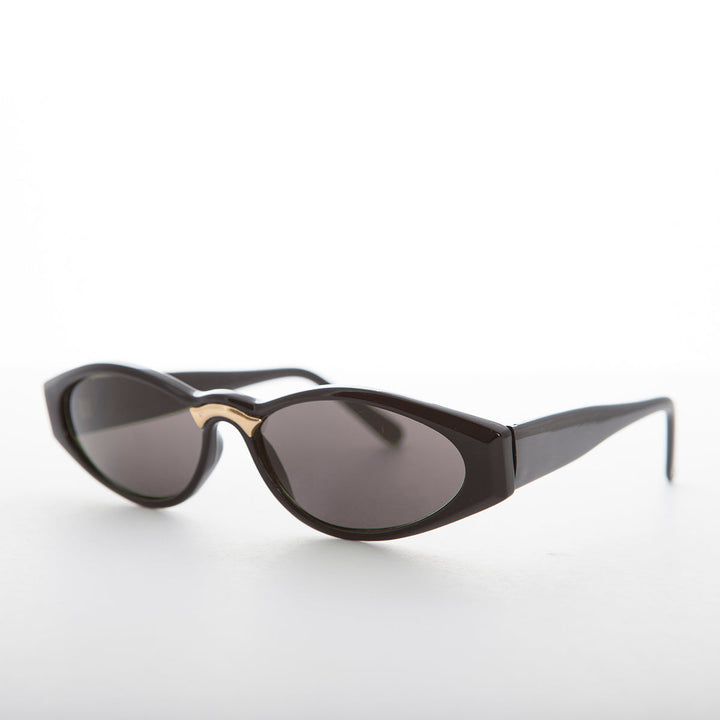 Sleek 90s Vintage Sunglass with Gold Detail - Gala