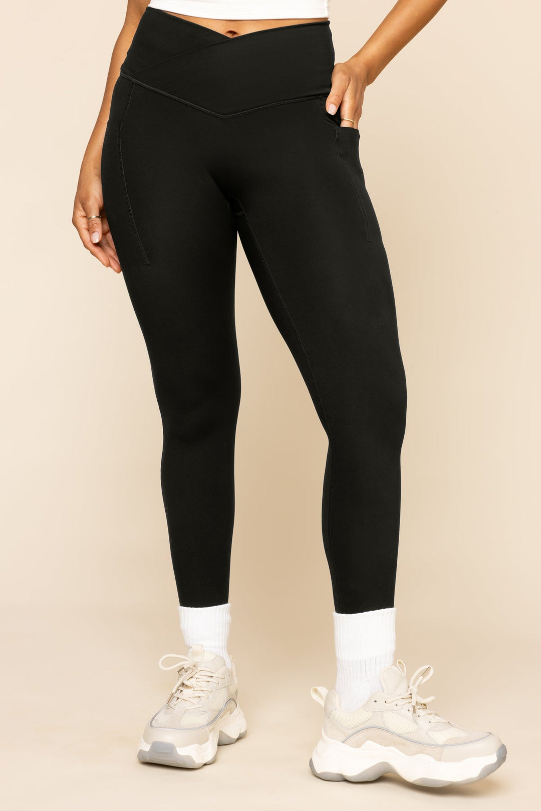 Crisscross Hourglass® Leggings with Pockets - Black