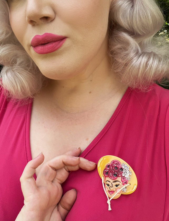 Elizabeth Brooch by Marla VonDuta x Lipstick & Chrome