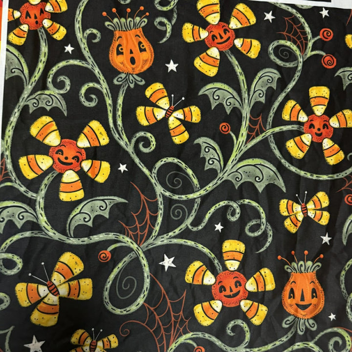 Spooky Sweet Garden (Johanna Parker Exclusive) - High-quality Handcrafted Vibrant Leggings