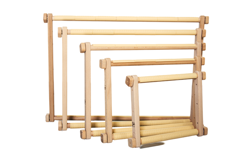 Wooden tapestry embroidery frame with clips 9,8*12,6in CSFR2532