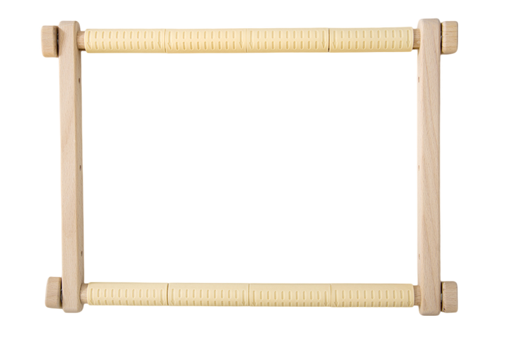 Wooden tapestry embroidery frame with clips 13,7*18,9in CSFR3548