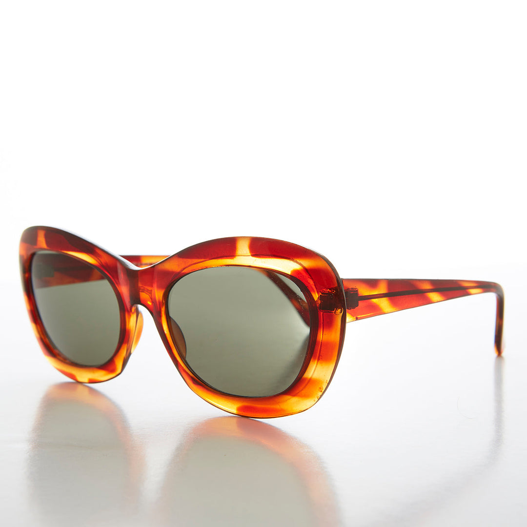 Large Cat Eye Women's Sunglass - Isla