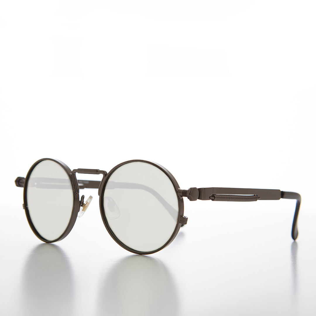 Ivan with Mirror Lens