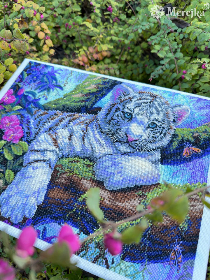 White Tiger K-260 Counted Cross-Stitch Kit