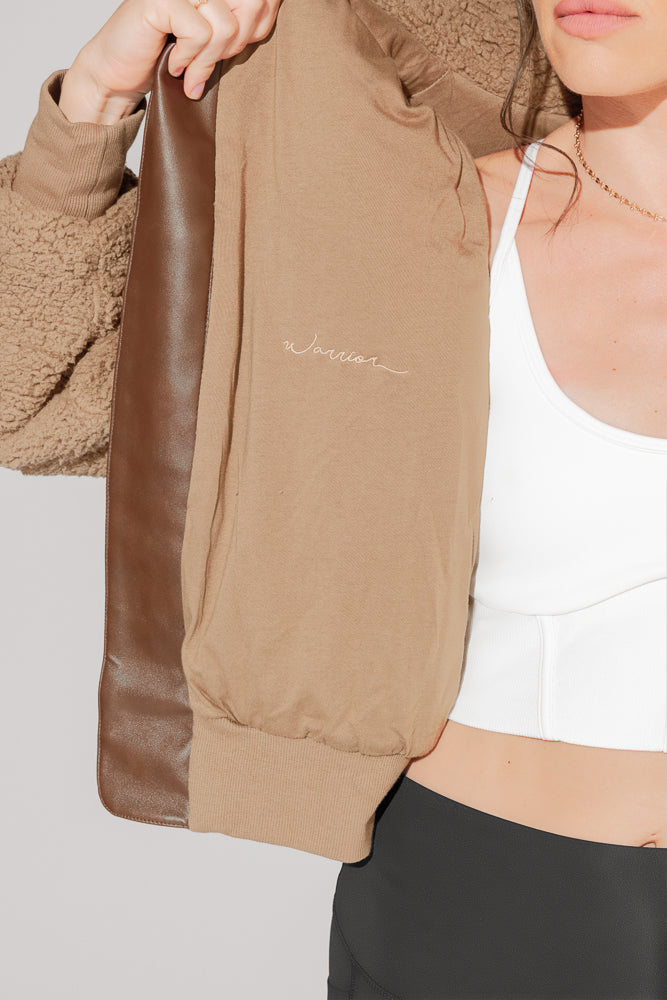 The Kinsley Bomber Jacket in Faux Sherpa - Teddy Bear Brown