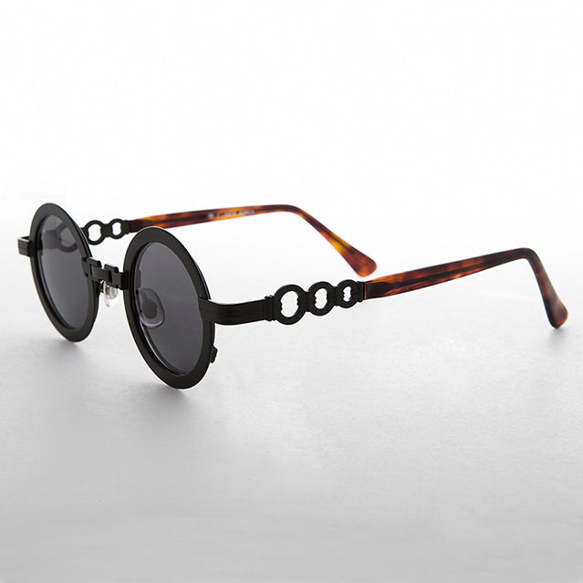 Round Vintage Sunglass with Chain Bridge - Link