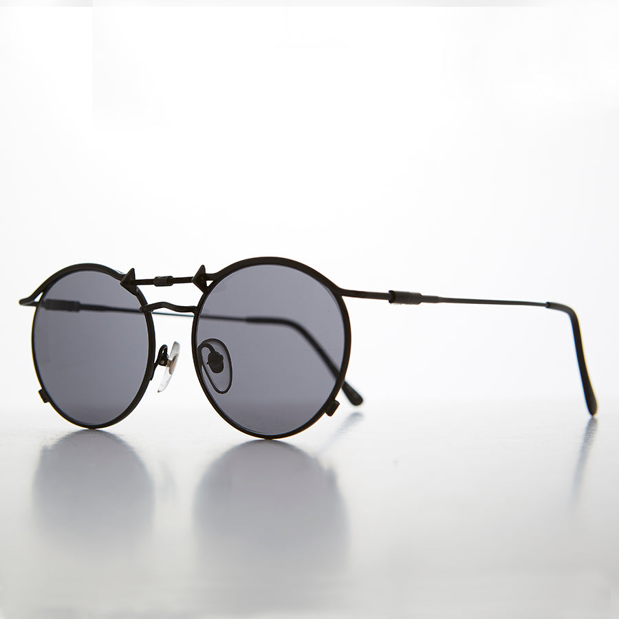 Round 90s Goth Vintage Sunglass - Mackaveli