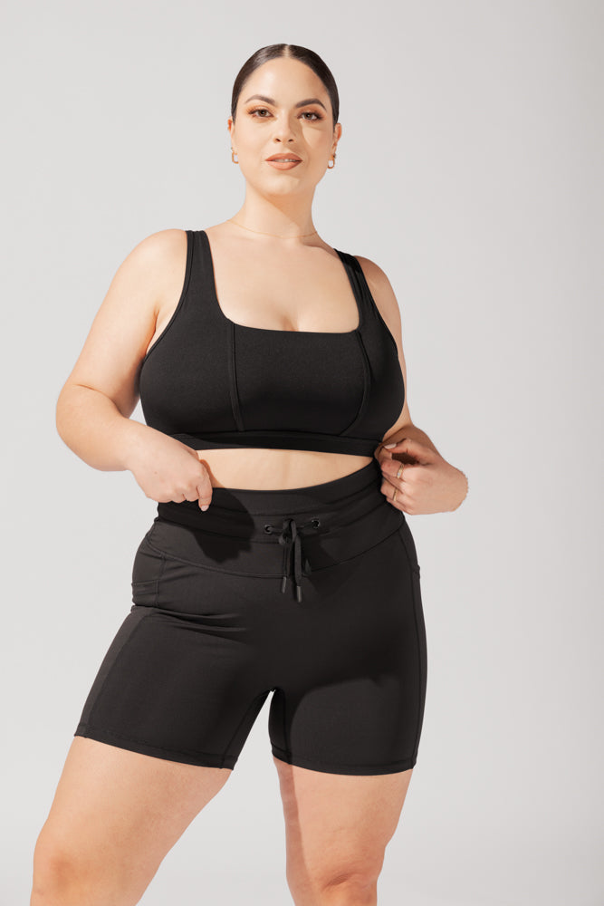 Cargo Booty Short - Black