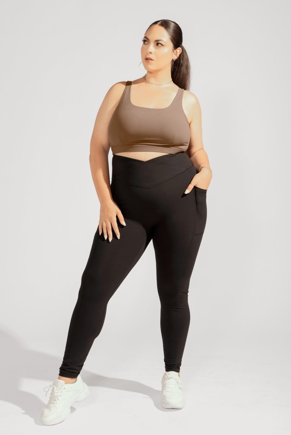 Crisscross Hourglass® Leggings with Pockets - Black