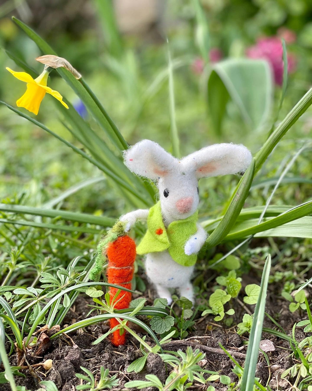 Felting Kit - Bunny with Carrot Needle Felt Kit