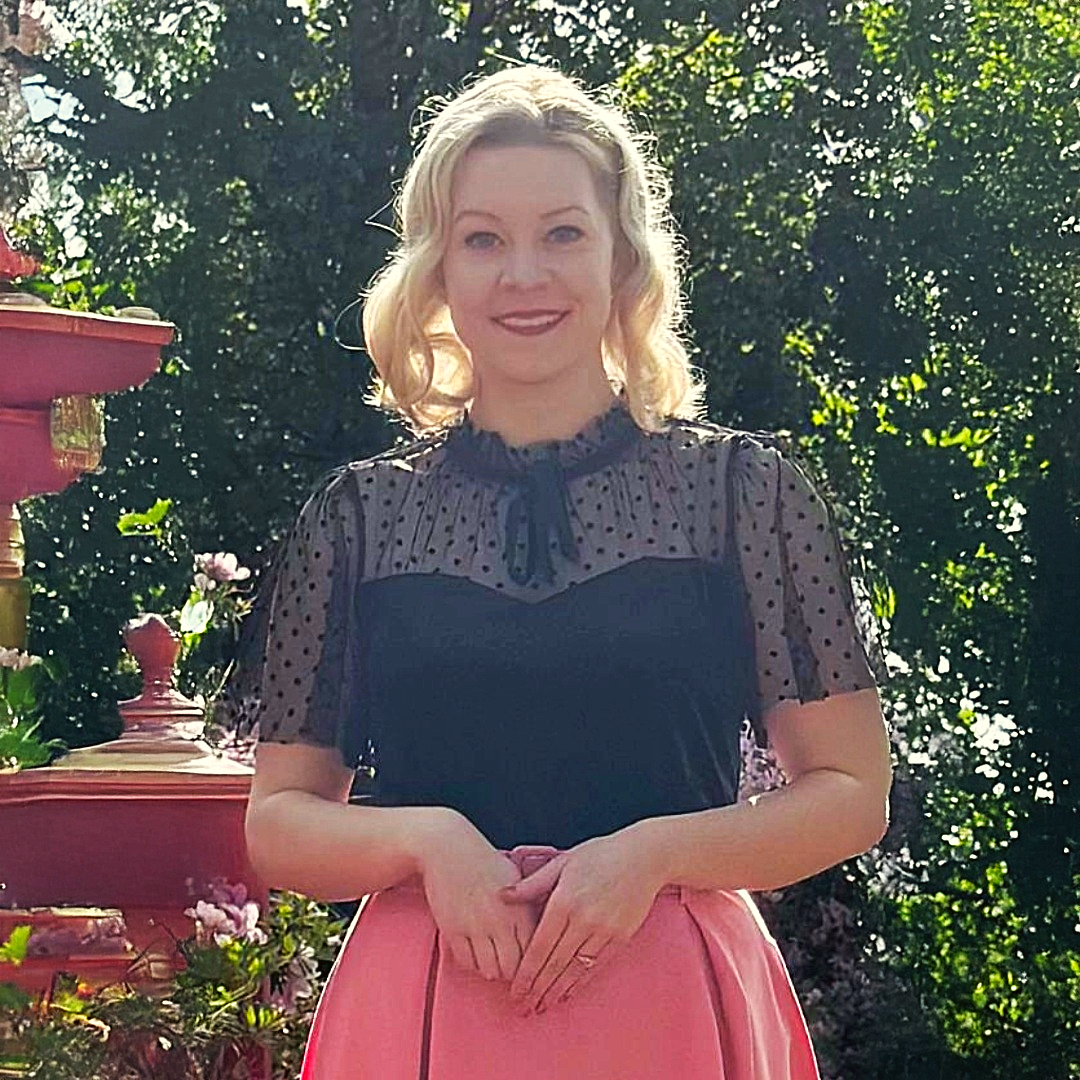 Colette Blouse in Black Velvet