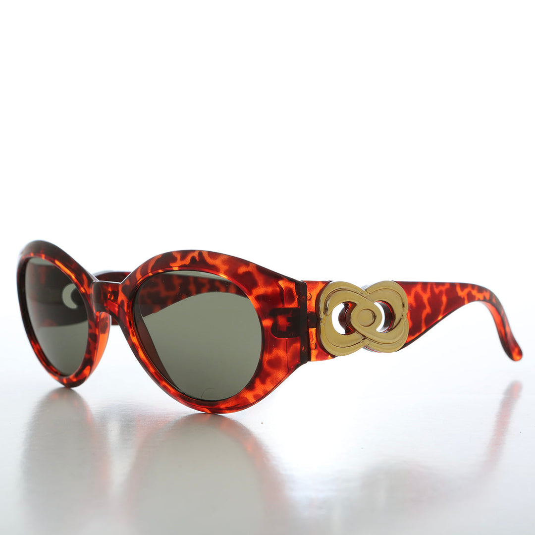 Sophisticated Round Women's Sunglasses - Swans
