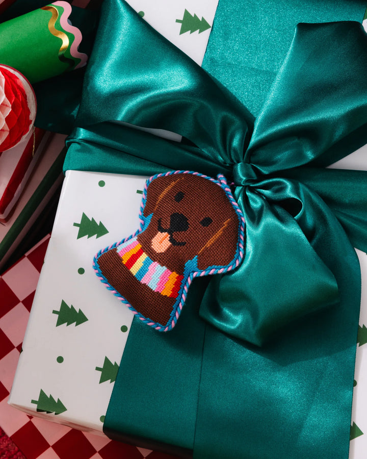 Needlepoint Icon Ornament - Chocolate Lab