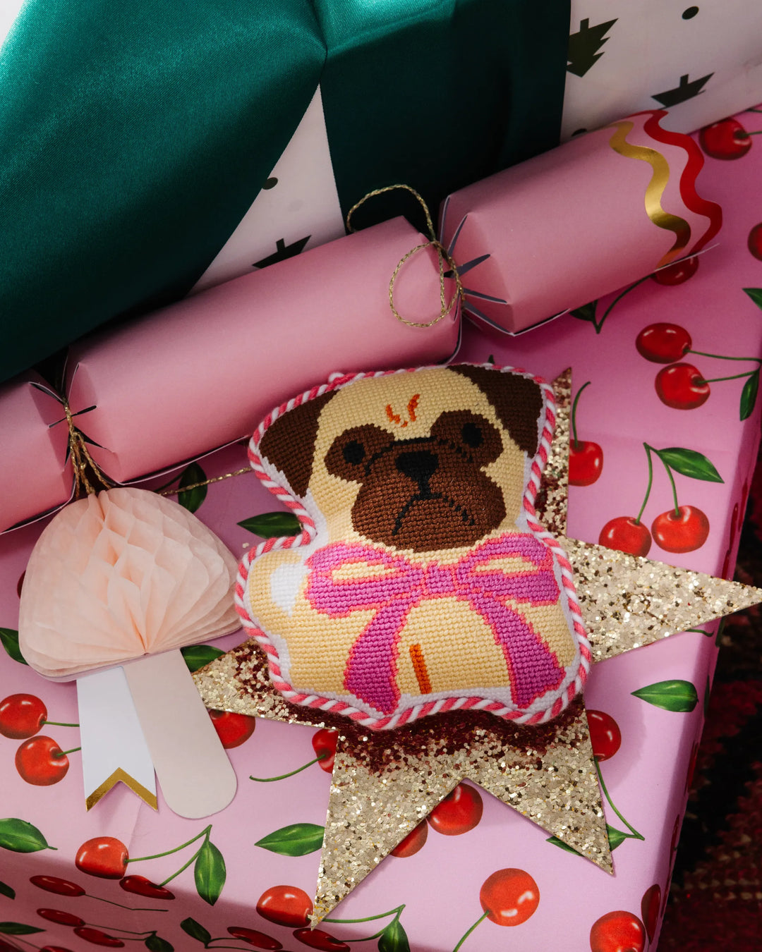 Needlepoint Icon Ornament - Pug