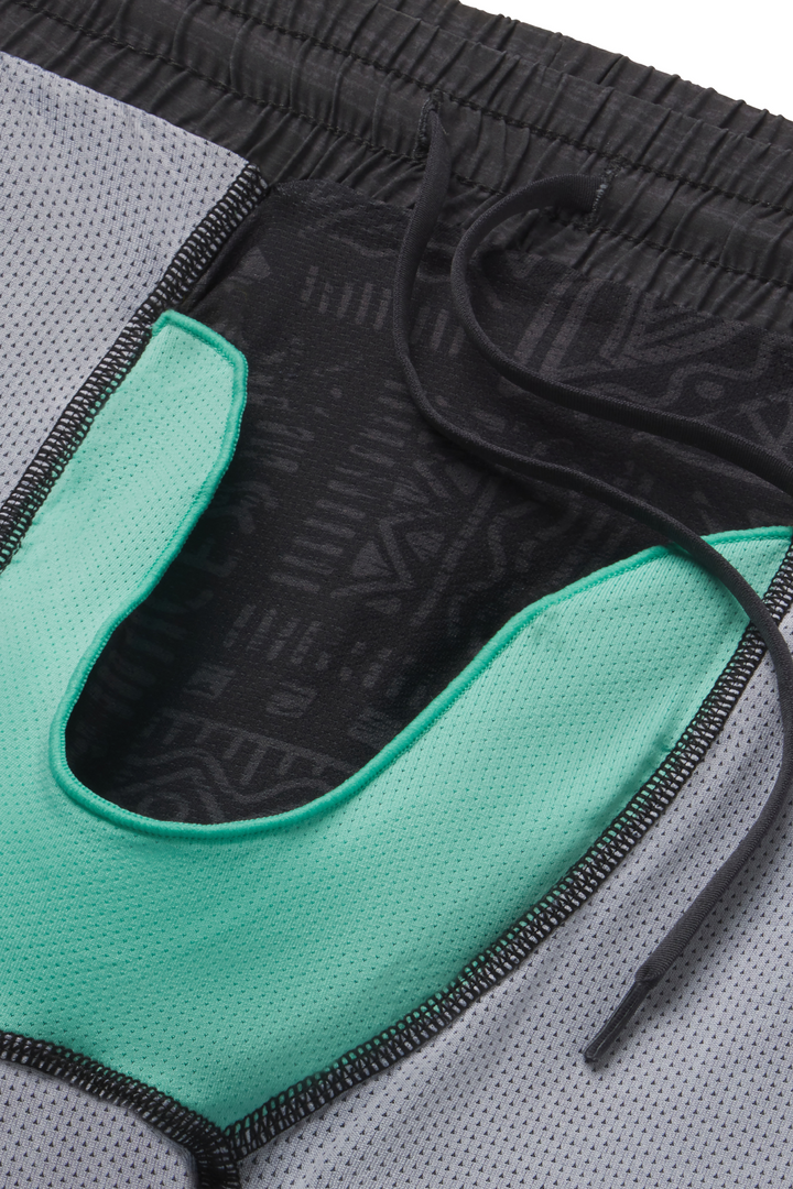 The Tribal Council | Grey Tonal Island Block Ball Hammock® 7 Inch Athletic Shorts