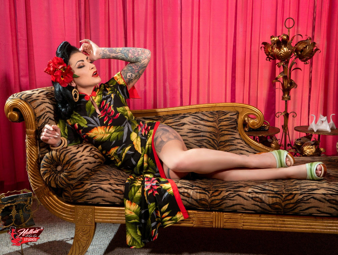 the Souvenir/without Ankle Strap - in Olive