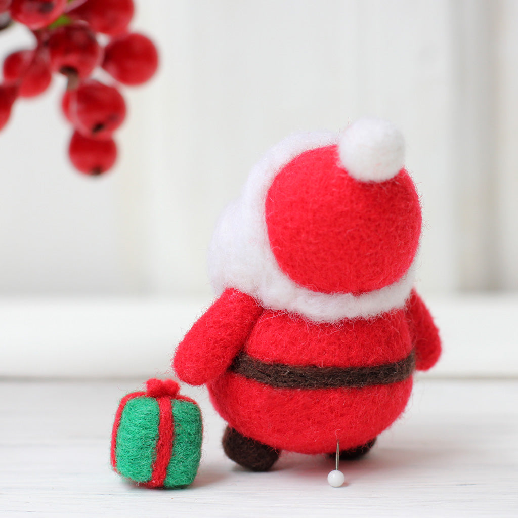 Santa Needle Felting Kit. Wizardi DIY Wool Craft Kit F07N8-W11