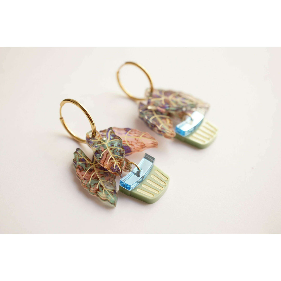 Alocasia Elephant Ear Plant Hoop Earrings – view 3