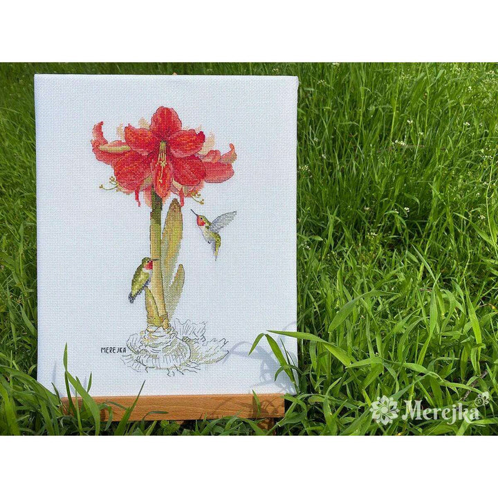 Amaryllis K-202 Counted Cross-Stitch Kit