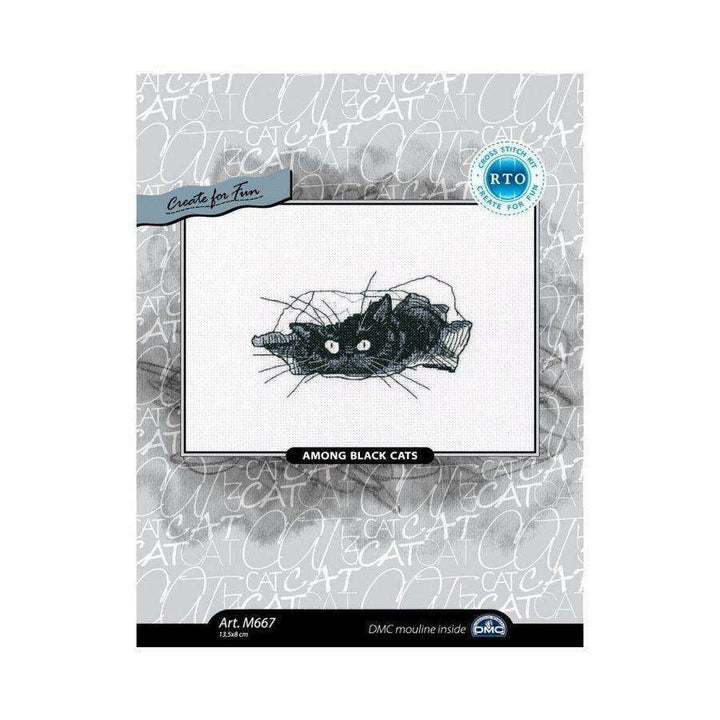 Among black cats M667 Counted Cross Stitch Kit